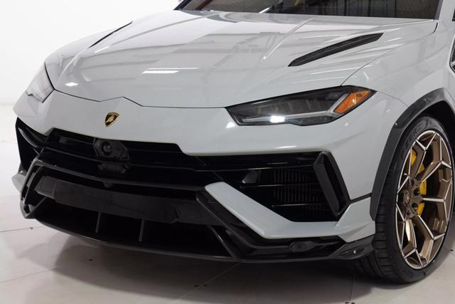 used 2023 Lamborghini Urus car, priced at $282,999