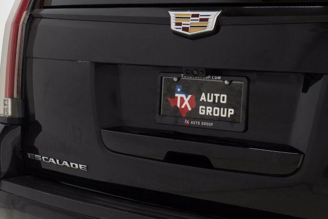 used 2020 Cadillac Escalade ESV car, priced at $46,500