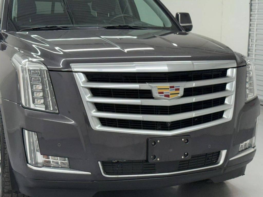 used 2016 Cadillac Escalade car, priced at $26,633