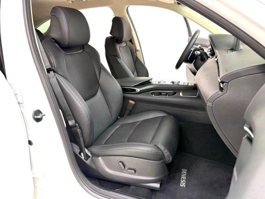 used 2025 Genesis GV70 car, priced at $45,495