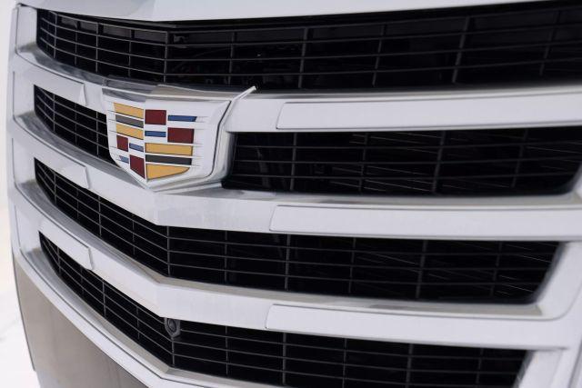 used 2016 Cadillac Escalade ESV car, priced at $26,495