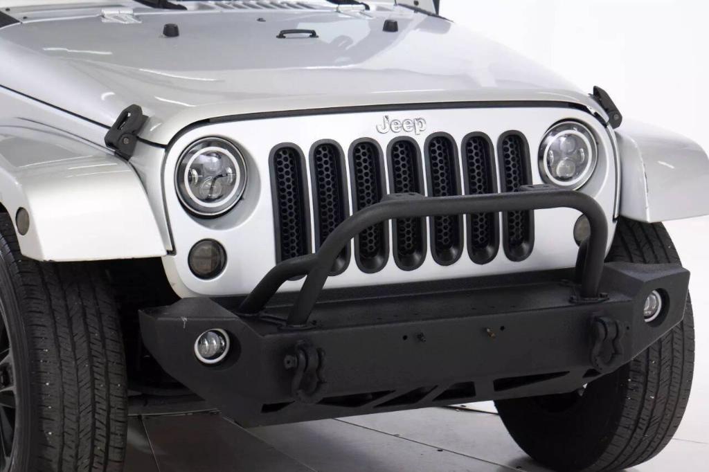 used 2012 Jeep Wrangler Unlimited car, priced at $16,099