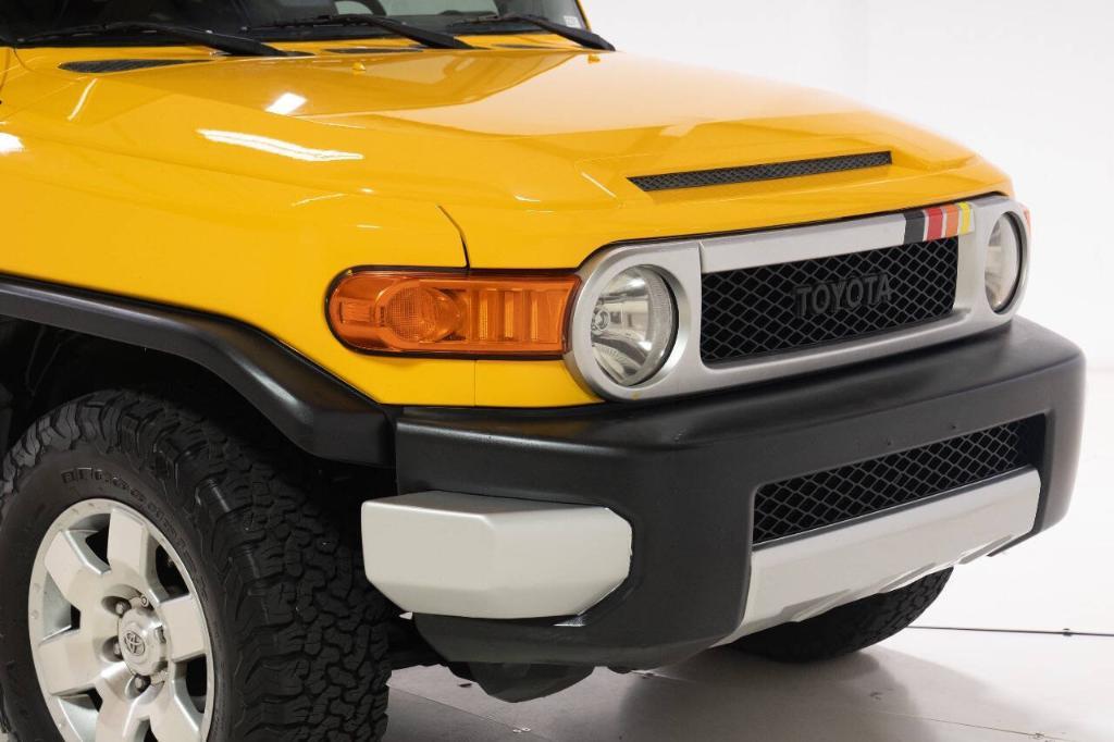 used 2007 Toyota FJ Cruiser car, priced at $19,795