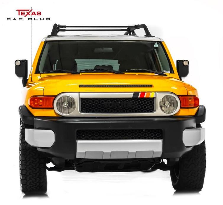 used 2007 Toyota FJ Cruiser car, priced at $19,795