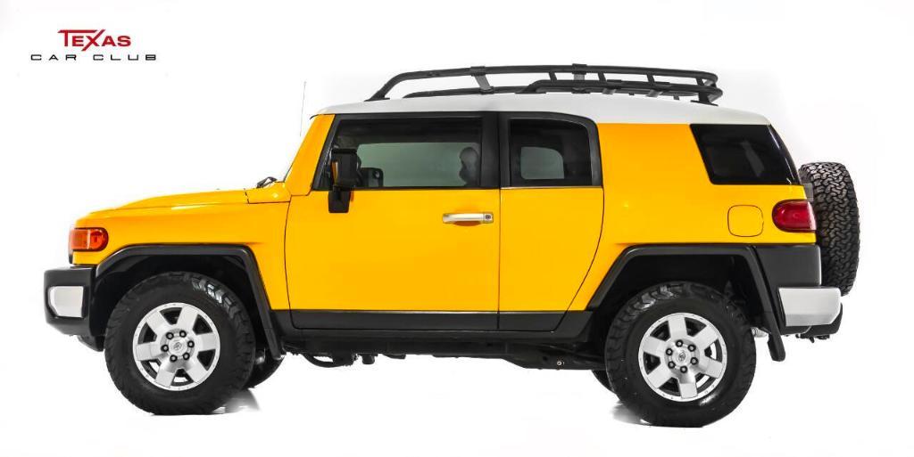 used 2007 Toyota FJ Cruiser car, priced at $19,795