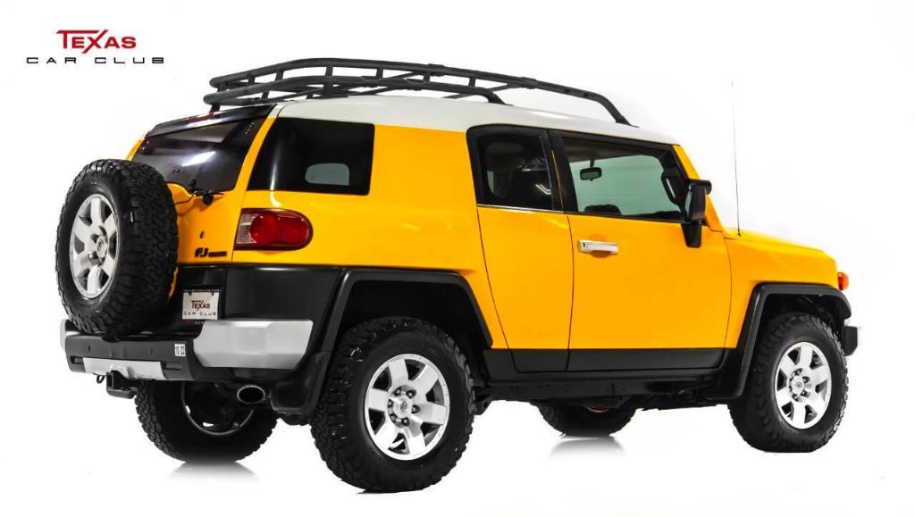 used 2007 Toyota FJ Cruiser car, priced at $19,795