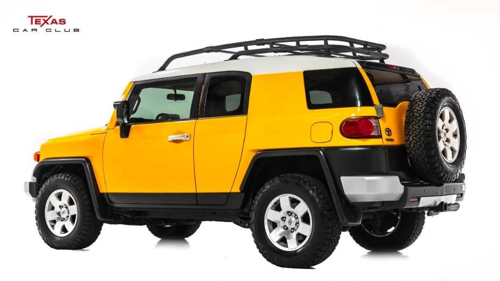 used 2007 Toyota FJ Cruiser car, priced at $19,795