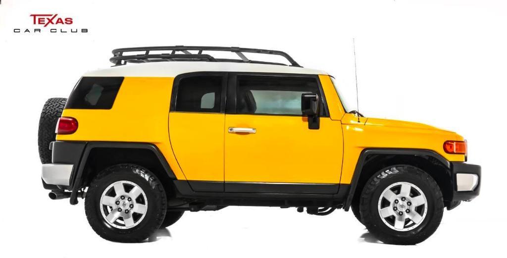 used 2007 Toyota FJ Cruiser car, priced at $19,795