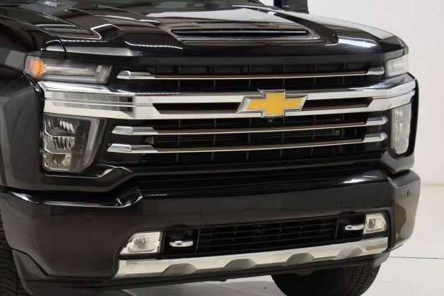 used 2022 Chevrolet Silverado 2500 car, priced at $58,995
