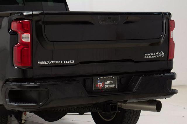 used 2022 Chevrolet Silverado 2500 car, priced at $58,995