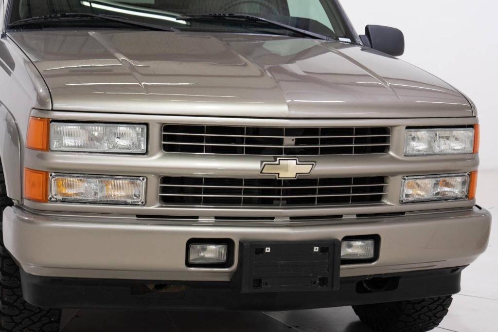 used 2000 Chevrolet Tahoe car, priced at $21,800