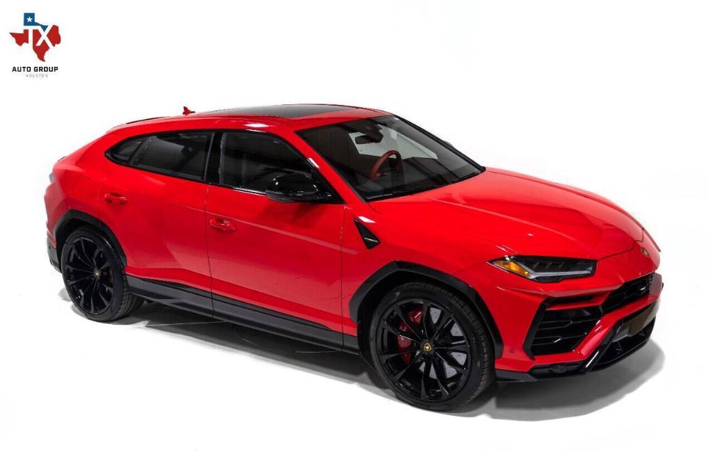 used 2022 Lamborghini Urus car, priced at $274,300