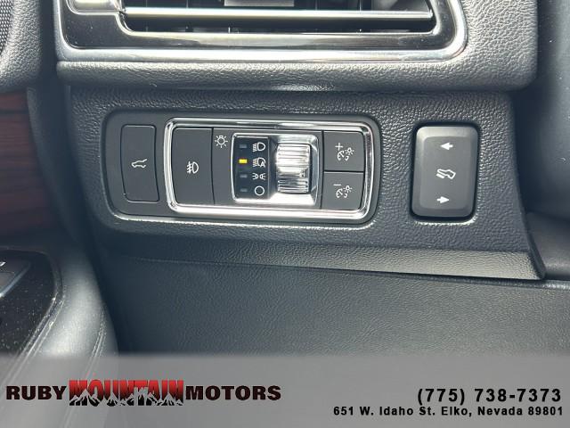 used 2022 Lincoln Navigator car, priced at $51,995