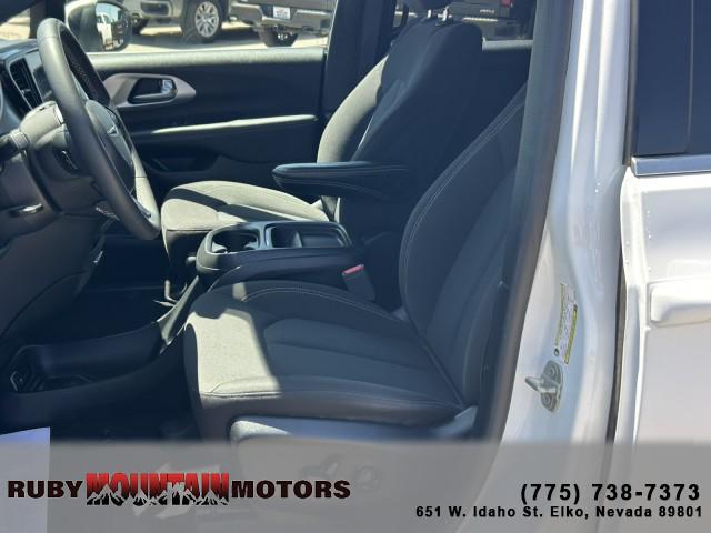 used 2023 Chrysler Pacifica car, priced at $30,995