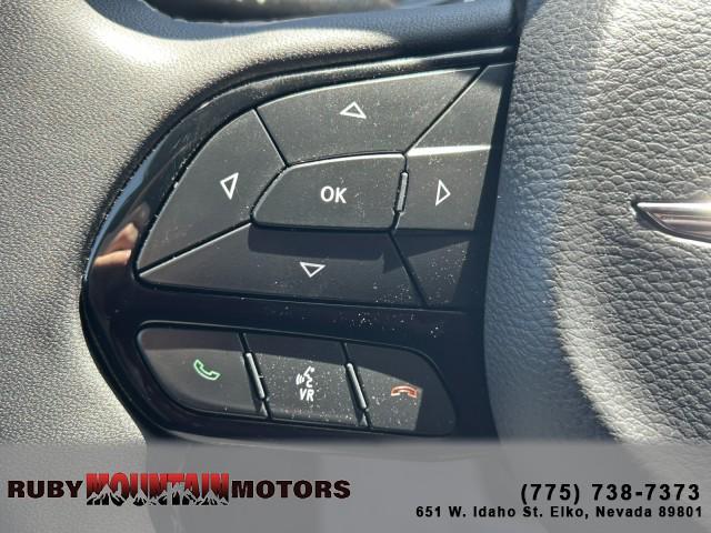 used 2023 Chrysler Pacifica car, priced at $30,995