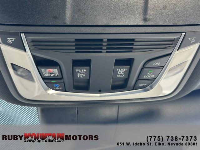 used 2025 Acura RDX car, priced at $47,995