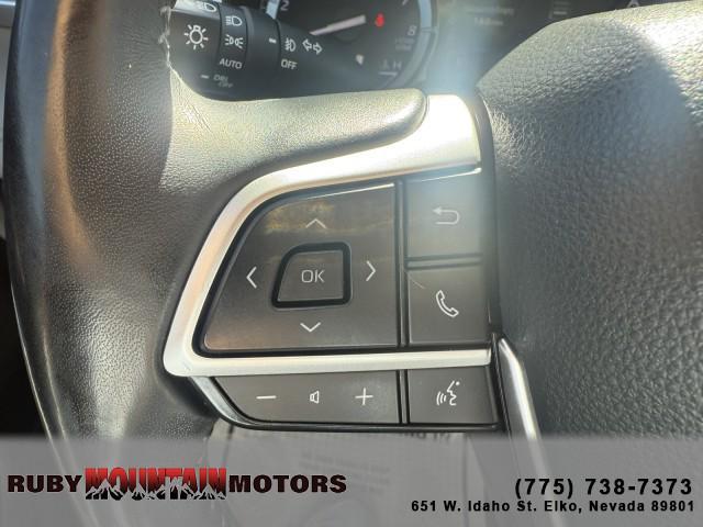 used 2022 Toyota Highlander car, priced at $34,995