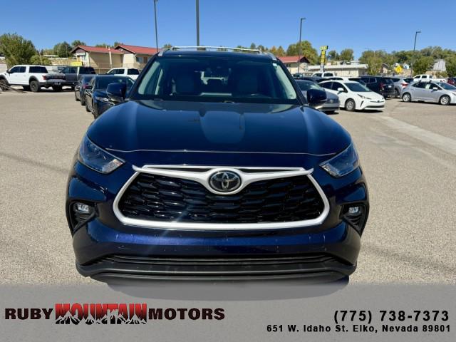 used 2022 Toyota Highlander car, priced at $34,995