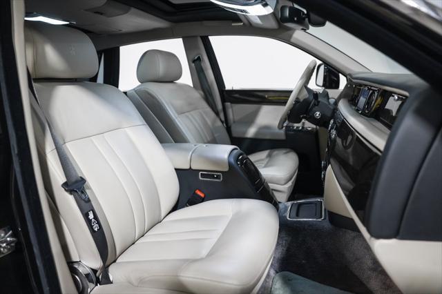used 2016 Rolls-Royce Phantom car, priced at $199,995