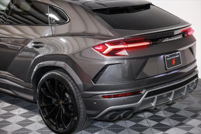 used 2022 Lamborghini Urus car, priced at $219,900