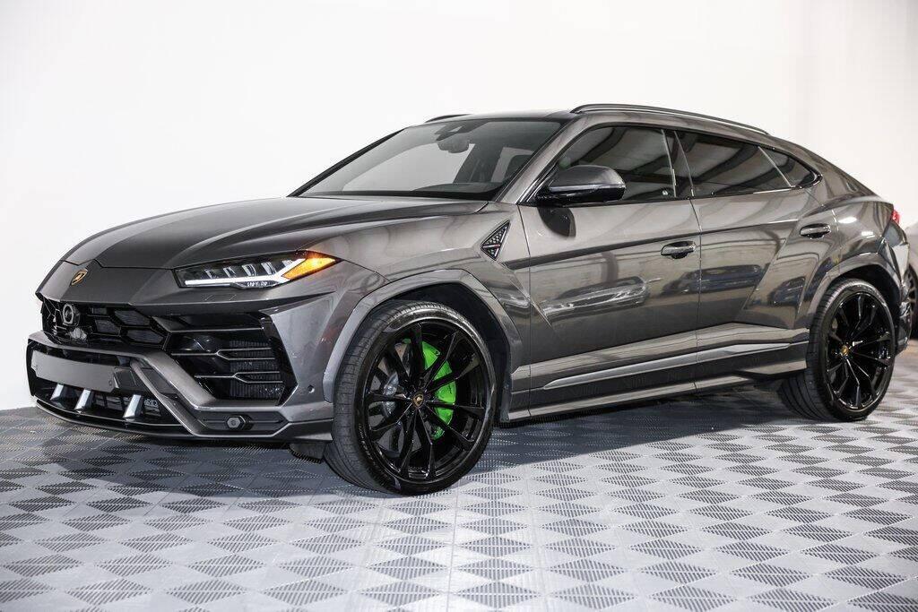 used 2022 Lamborghini Urus car, priced at $219,995