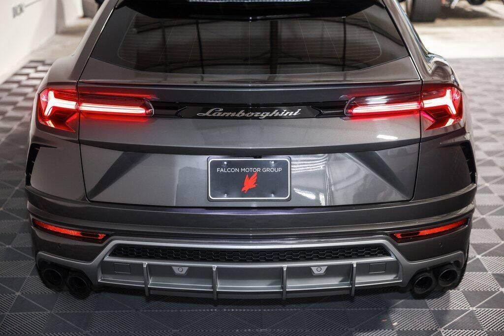 used 2022 Lamborghini Urus car, priced at $219,995