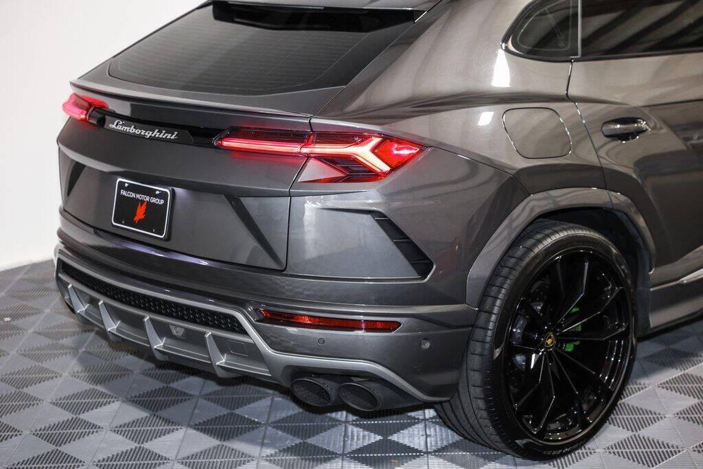 used 2022 Lamborghini Urus car, priced at $219,995