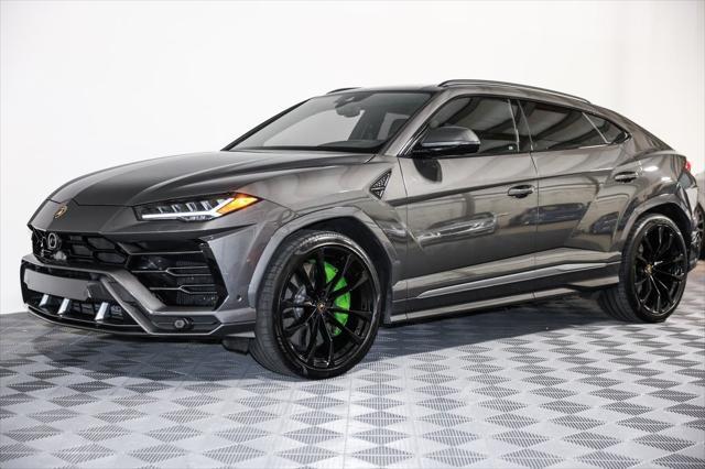 used 2022 Lamborghini Urus car, priced at $219,900