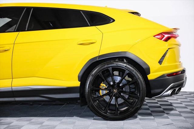 used 2022 Lamborghini Urus car, priced at $229,995