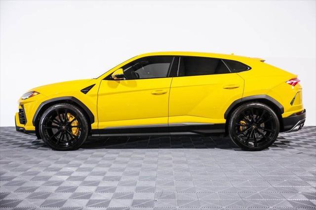 used 2022 Lamborghini Urus car, priced at $229,995