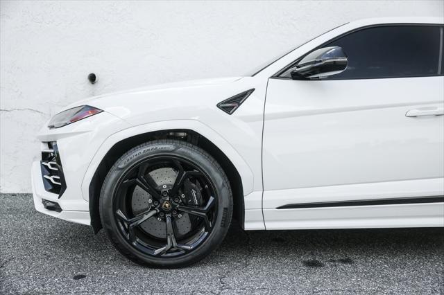 used 2020 Lamborghini Urus car, priced at $182,995
