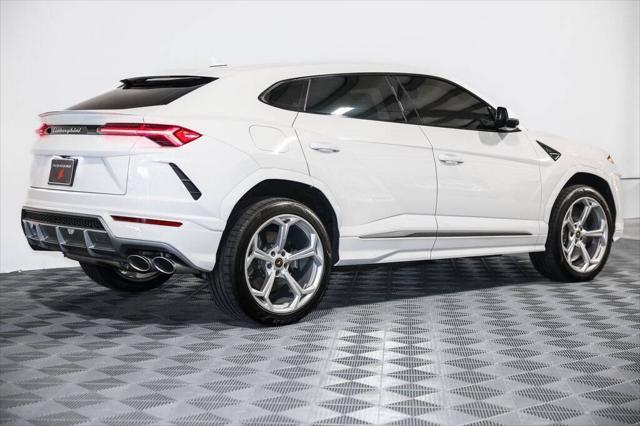 used 2020 Lamborghini Urus car, priced at $179,900