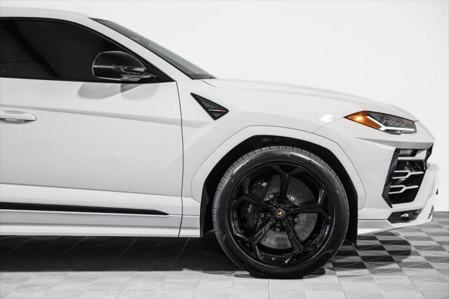 used 2020 Lamborghini Urus car, priced at $194,800