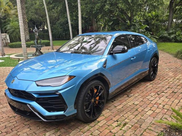 used 2022 Lamborghini Urus car, priced at $231,990