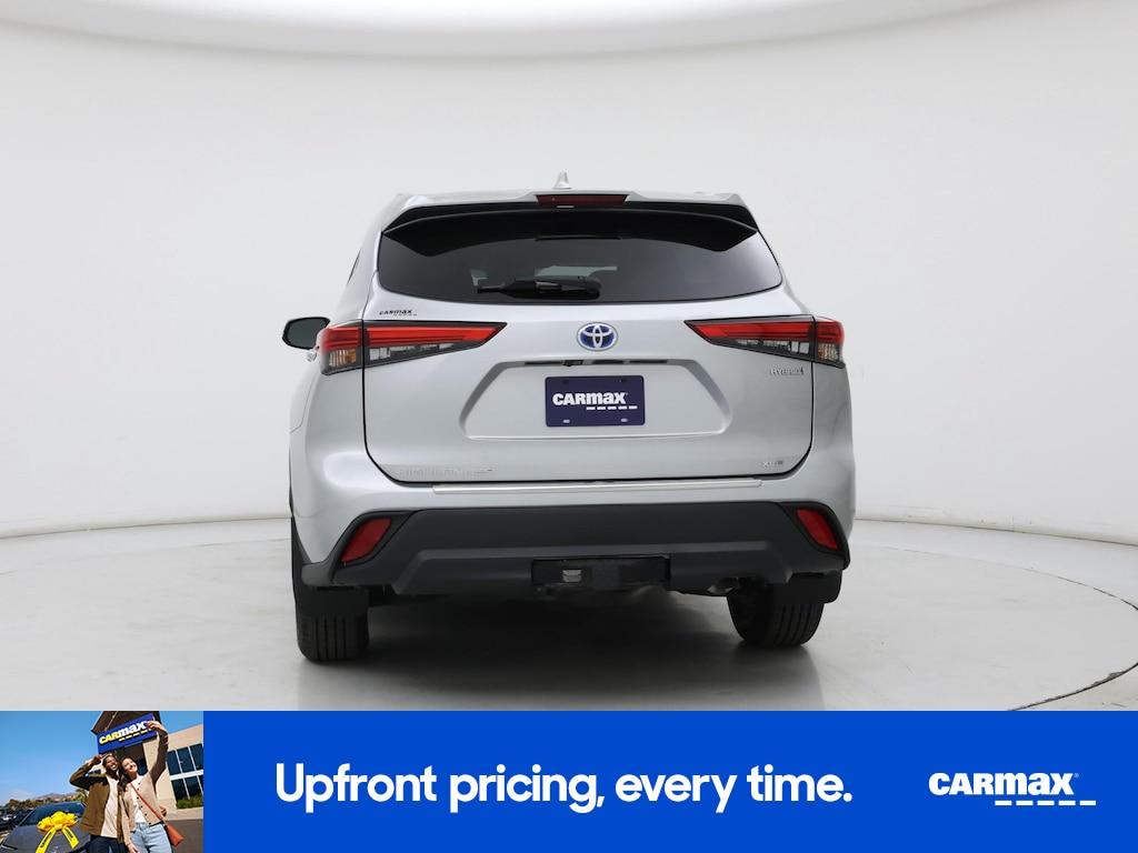 used 2021 Toyota Highlander Hybrid car, priced at $39,998
