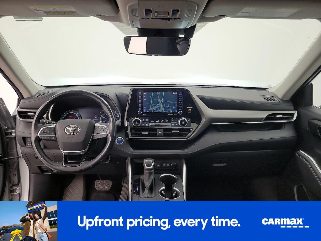 used 2021 Toyota Highlander Hybrid car, priced at $39,998