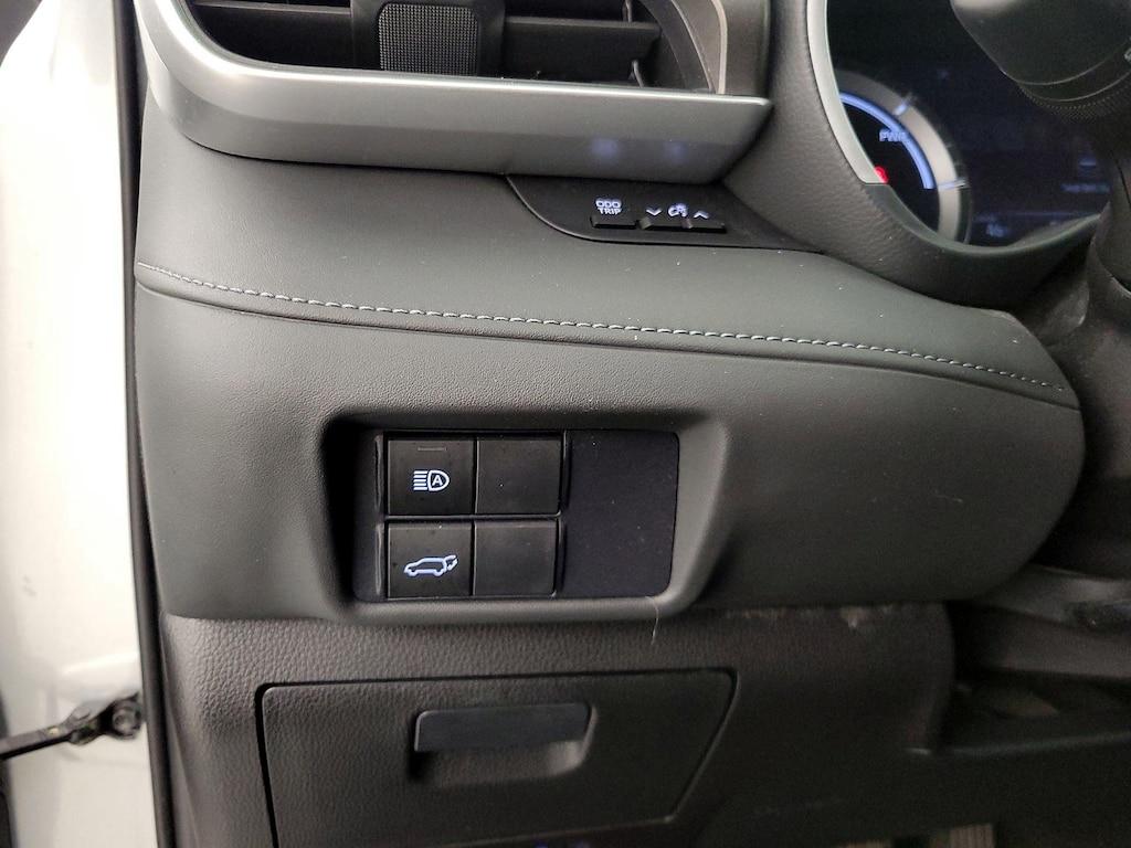 used 2021 Toyota Highlander Hybrid car, priced at $39,998