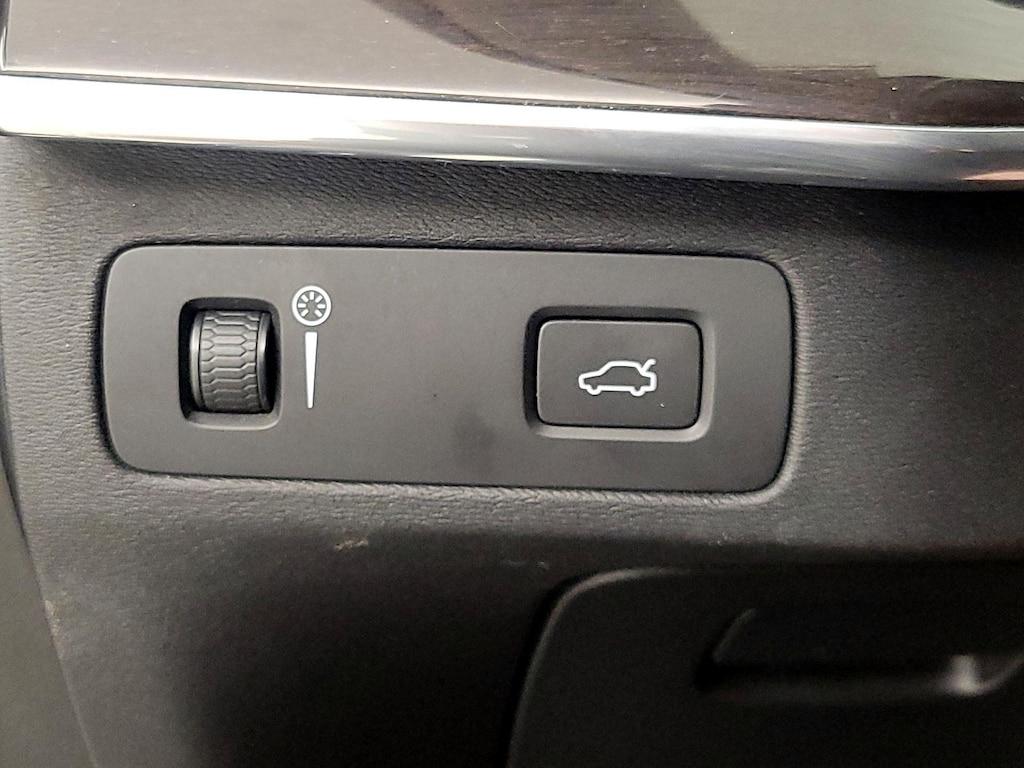 used 2019 Volvo XC90 car, priced at $24,998