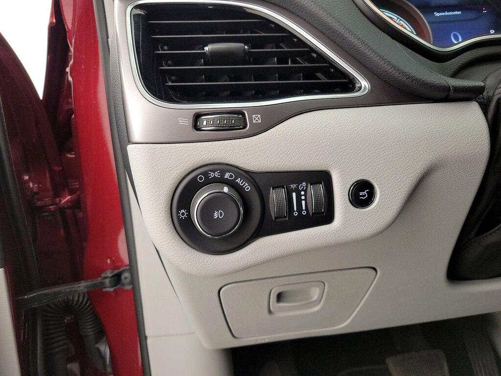 used 2021 Jeep Cherokee car, priced at $22,998