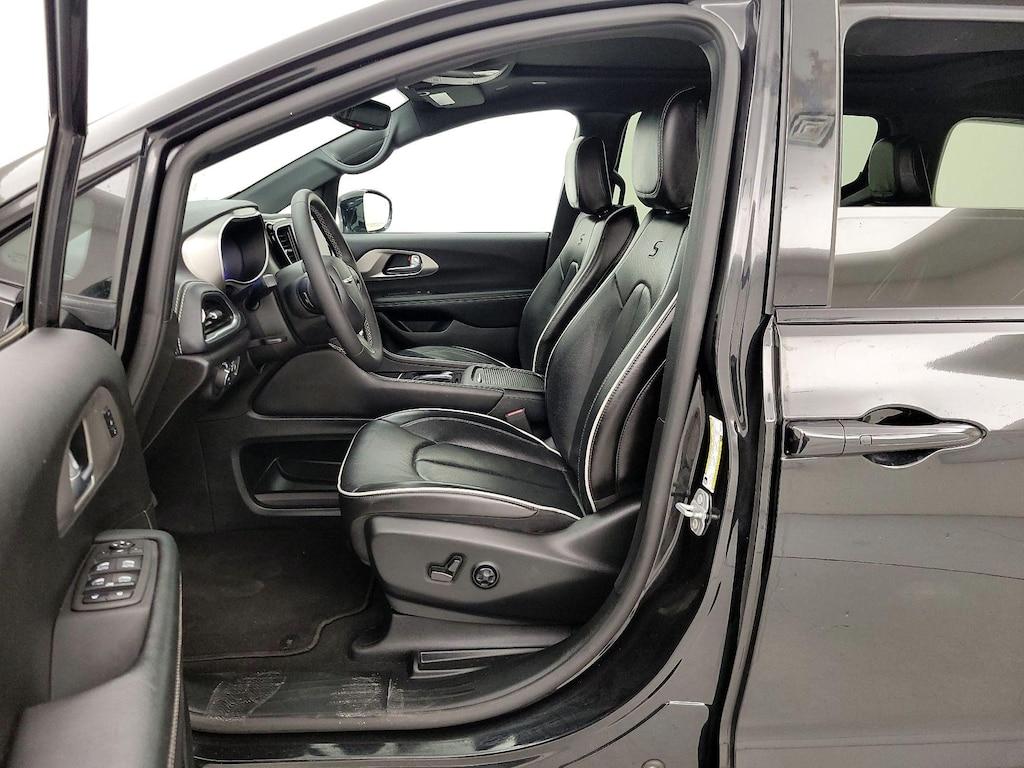 used 2023 Chrysler Pacifica Hybrid car, priced at $30,998