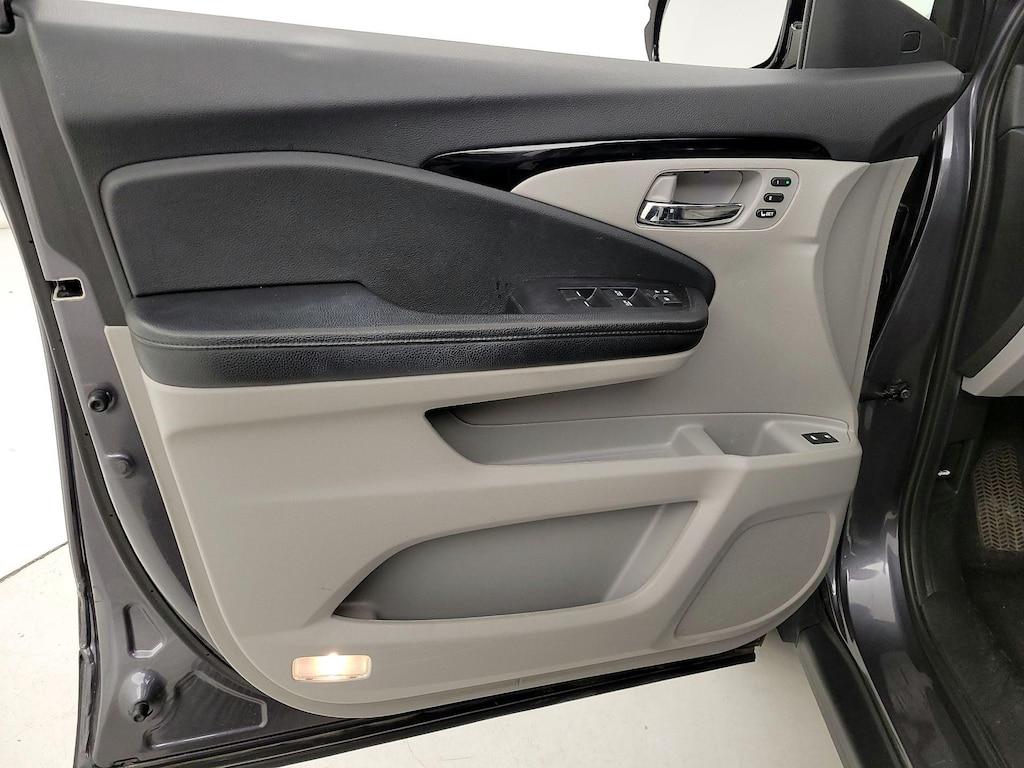 used 2019 Honda Pilot car, priced at $24,998