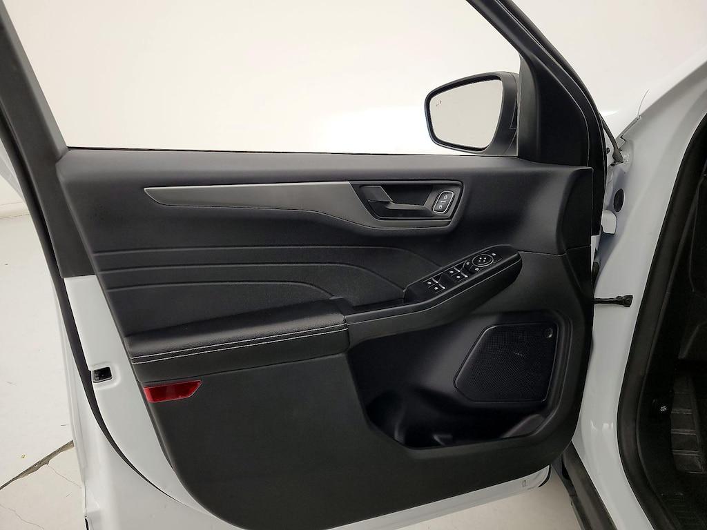 used 2024 Ford Escape car, priced at $23,998