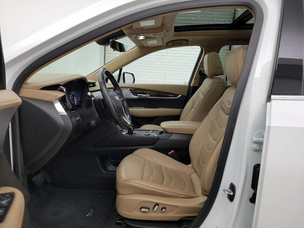 used 2022 Cadillac XT6 car, priced at $44,998