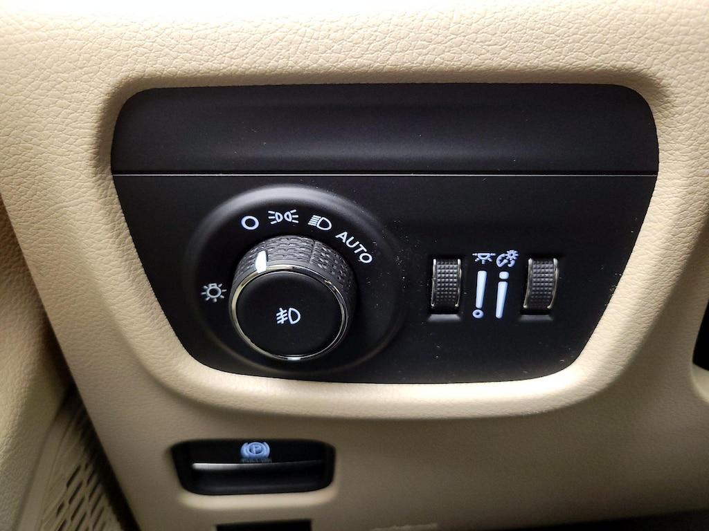 used 2024 Jeep Grand Cherokee car, priced at $40,998