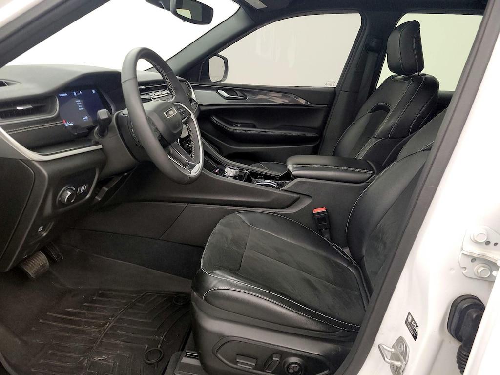 used 2023 Jeep Grand Cherokee car, priced at $32,998