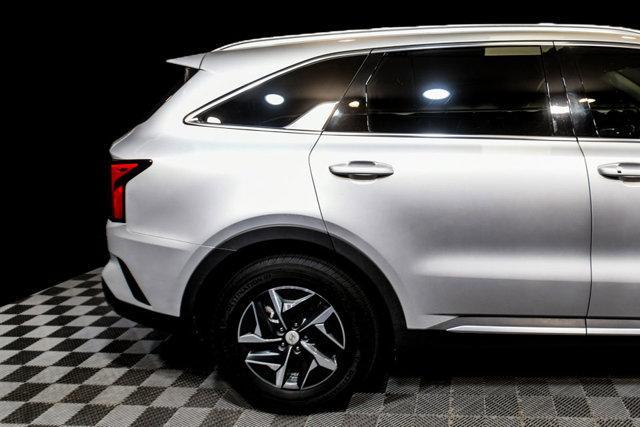 used 2021 Kia Sorento Hybrid car, priced at $18,536