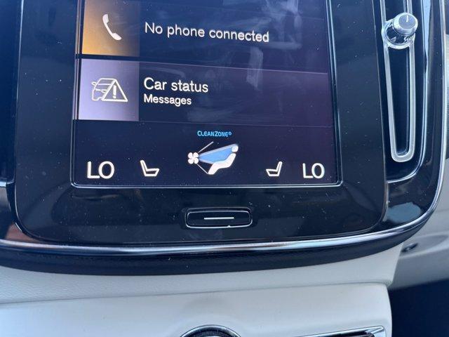used 2020 Volvo XC40 car, priced at $25,319