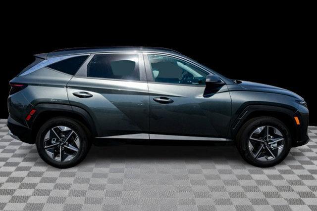 new 2025 Hyundai Tucson Hybrid car, priced at $37,995