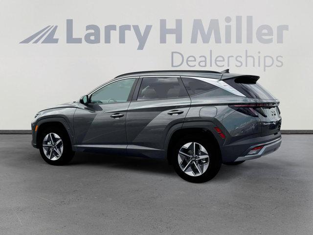 new 2025 Hyundai TUCSON Hybrid car, priced at $36,572