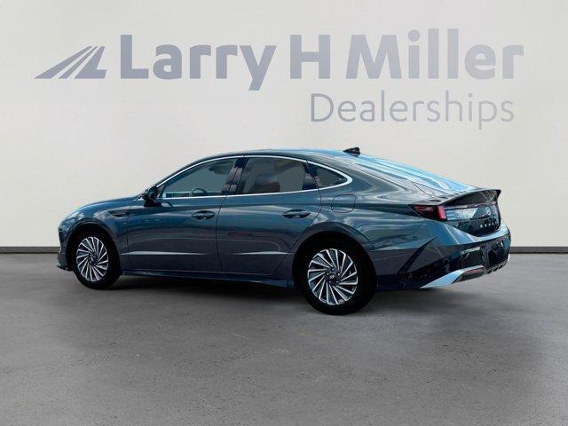 new 2025 Hyundai Sonata Hybrid car, priced at $37,818
